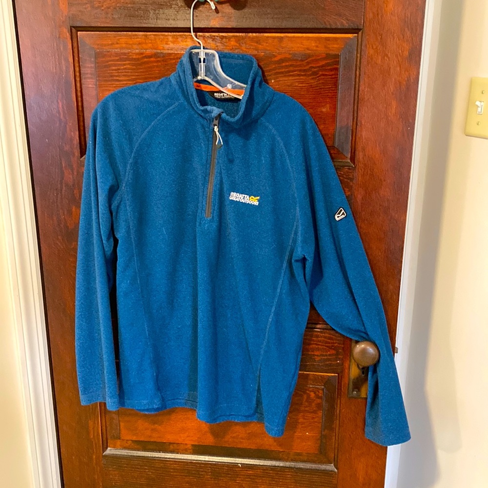 Women’s Regatta fleece, blue size medium